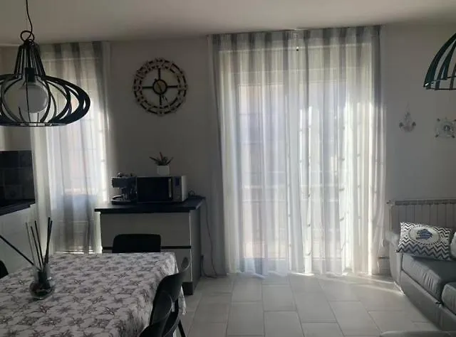 La Casa Di Ely Διαμέρισμα Βιαρέτζιο