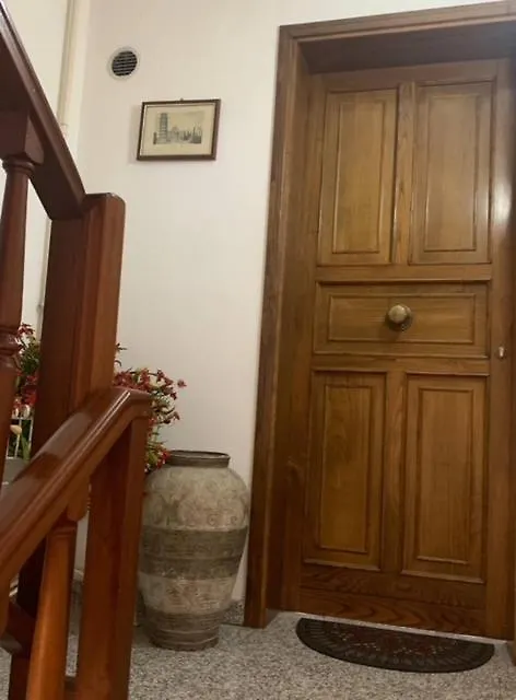 La Casa Di Ely Apartment Viareggio 0*,