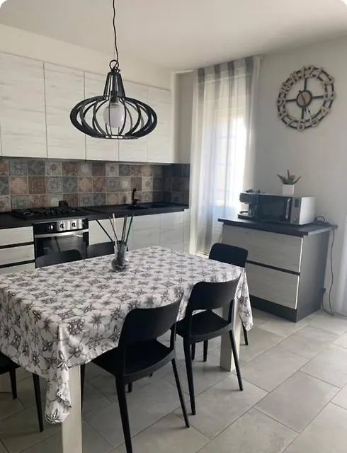 La Casa Di Ely Apartment Viareggio 0*,  Italy